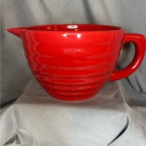 Harry & David 2011 Red Ceramic Mixing Bowl with Spout